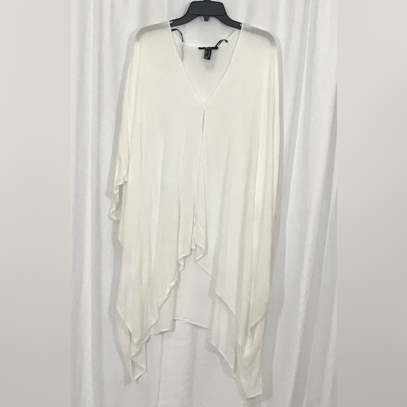 Sz M | Forever 21 | Batwing Sleeve Beach Cover Up Kimono Bathing suit Cover Up - Picture 1 of 8